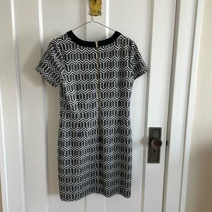 Black and white Banana Republic dress.  Size 4P